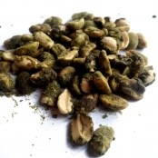Mocny Orzech - peanuts with matcha, sweetened with erythritol