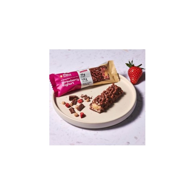 Maxi Nutrition Creamy Core Strawberry Yoghurt - baton białkowy z miękkim nadzieniem 15g białka &185kcal
