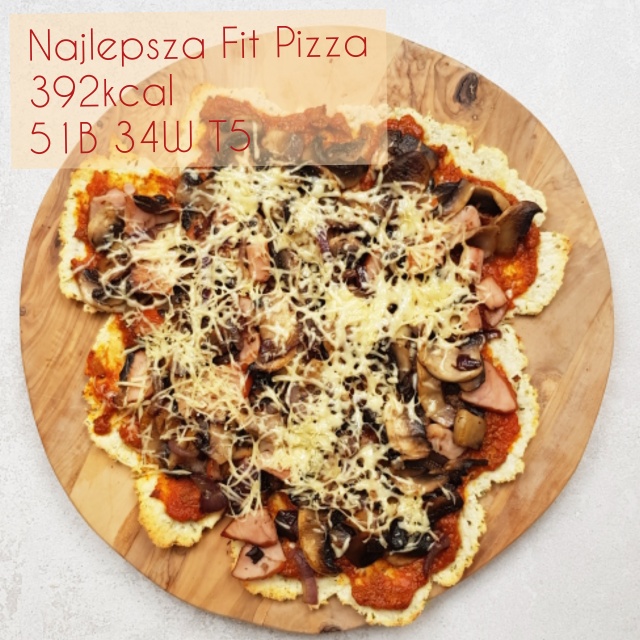 Najlepsza Fit Pizza proteinowa low carb EVER – 392kcal, 51g białka!