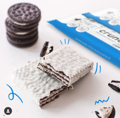 Power Crunch Protein Energy Bar Cookies & Creme contain sugar and sweeteners