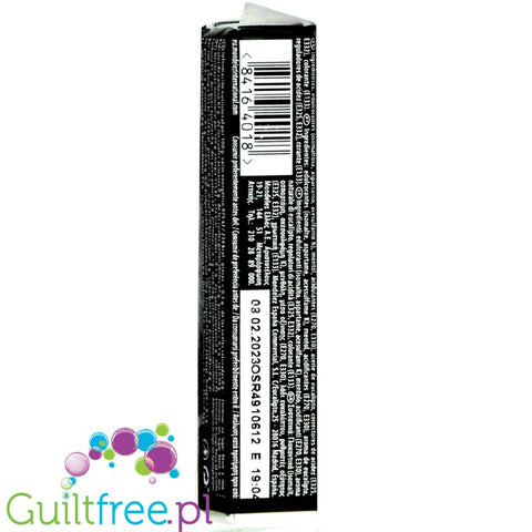 Halls Extra Strong sugar free candies with vitamin C