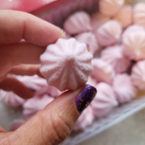 Locco Meringue Raspberry - bezy bez cukru z erytrytolem, 1kcal w sztuce, Malina