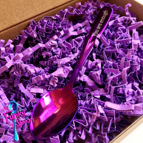Funky Spoon grawerowana łyżka z afirmacją, Purpura 14cm, You are Enough
