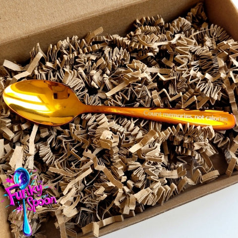 Funky Spoon grawerowana łyżka z afirmacją, Miodowe Złoto 14cm, Count Memories, not Calories