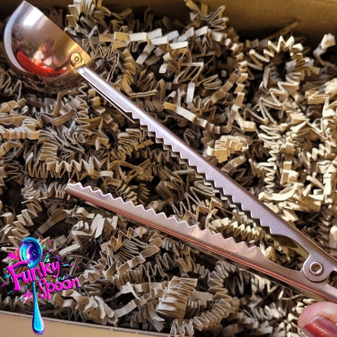 Funky Spoon grawerowana łyżeczka miarowa z klamrą uszczelniającą, Rose Gold