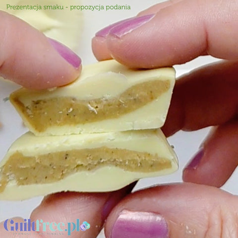 Ahead White Chocolate & Pistachio Creme Cups - czekoladki z nadzieniem pisatacjowym w białej czekoladzie