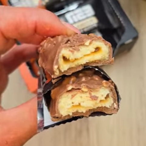 ESN Designer Bar Hazelnut Caramel 45g - baton białkowy z karmelem i orzechami laskowymi w mlecznej czekoladzie