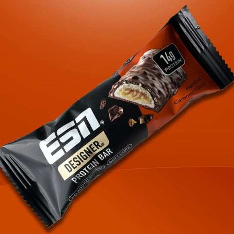 ESN Designer Bar Hazelnut Caramel 45g - baton białkowy z karmelem i orzechami laskowymi w mlecznej czekoladzie