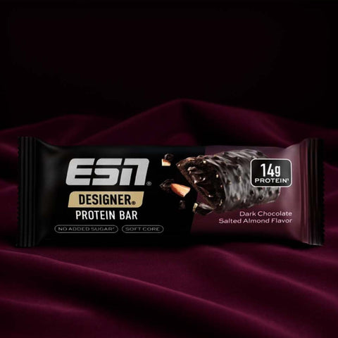 ESN Designer Bar Dark Chocolate Salted Caramel - baton proteinowy z ciemną czekoladą i solonymi migdałami