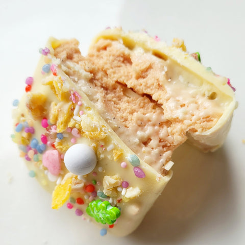 KoxBar Birthday Cake PRZEDSPRZEDAŻ 15 IV - rzemieślniczy baton proteinowy