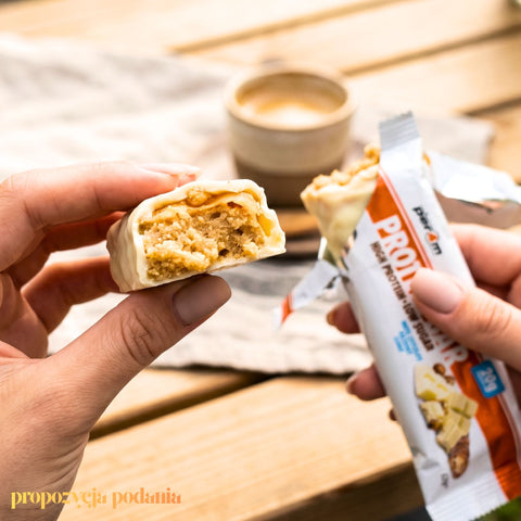 Per4m Protein Bar White Chocolate Hazelnut - baton białkowy 20g białka, fenomenalny smak Biała Czekolada & Orzech Laskowy