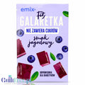 Opakowanie Guiltfree Emix Fit Galaretka Jagoda, niskokaloryczny deser bez cukru z motywem jagód na jasnym tle.