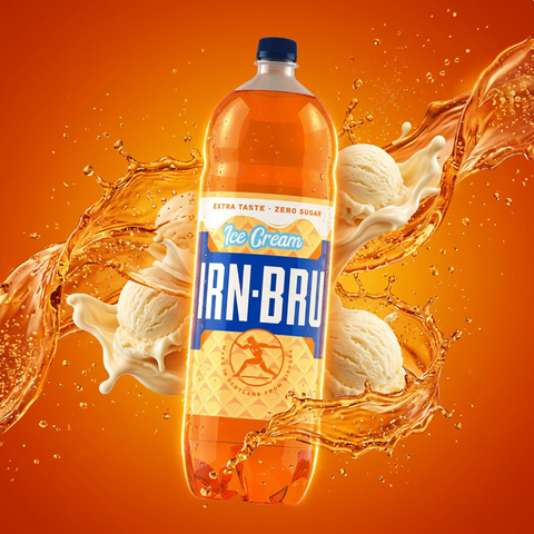 Butelka napoju Guiltfree Irn Bru Ice Cream Zero Sugar z gałkami lodów waniliowych i rozpryskującym się napojem