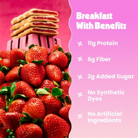 Guiltfree Magic Spoon proteinowe ciastko truskawkowe z nadzieniem na stosie świeżych truskawek z listą wartości odżywczych
