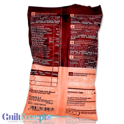 Tylna strona opakowania makaronu Guiltfree Ciao Carb Keto One z tabelą wartości odżywczych i składem w językach obcych