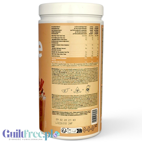 Opakowanie Guiltfree More Nutrition Protein Iced Chai Latte Pumpkin Spice z tabelą wartości odżywczych na etykiecie.