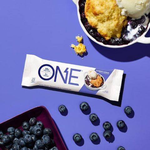 ONE Bar Blueberry Cobbler - baton proteinowy o smaku placka z jagodami by ONE Bar (aka OhYeah! ISS Research)) (ohyeah-one-blueberry-cobbler)