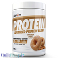 Guiltfree Per4m Advanced Protein Blend o smaku cynamonowego donuta w białym opakowaniu 800g