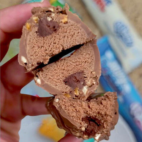Wispy Nutrition Protein Bar Hazelnut Crunch - baton proteinowy z orzechami laskowymi w mlecznej czekoladzie by Wispy (wispy-nutrition-protein-bar-hazelnut-crunch-baton-proteinowy-z-orzechami-laskowymi-w-mlecznej-czekoladzie)